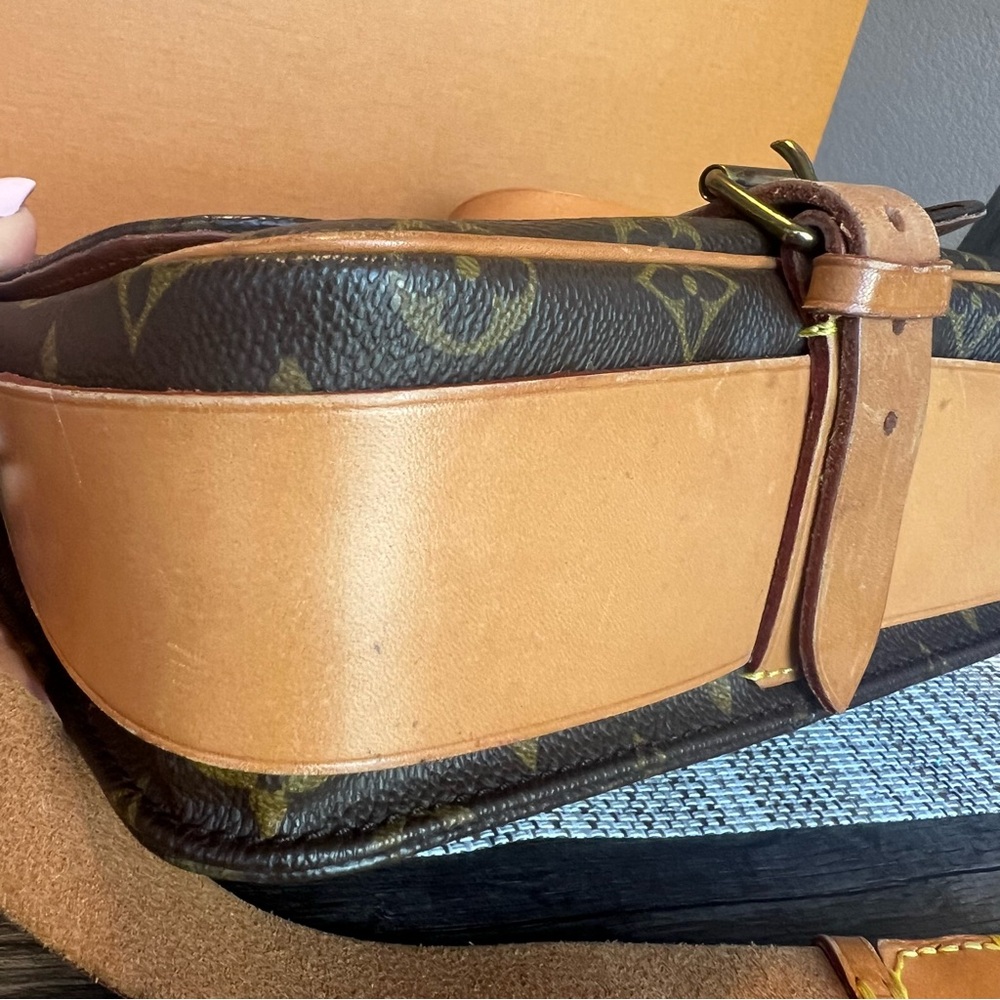 Louis Vuitton Vintage Cartouchiere MM Monogram Crossbody Bag - Picture 7 of 15